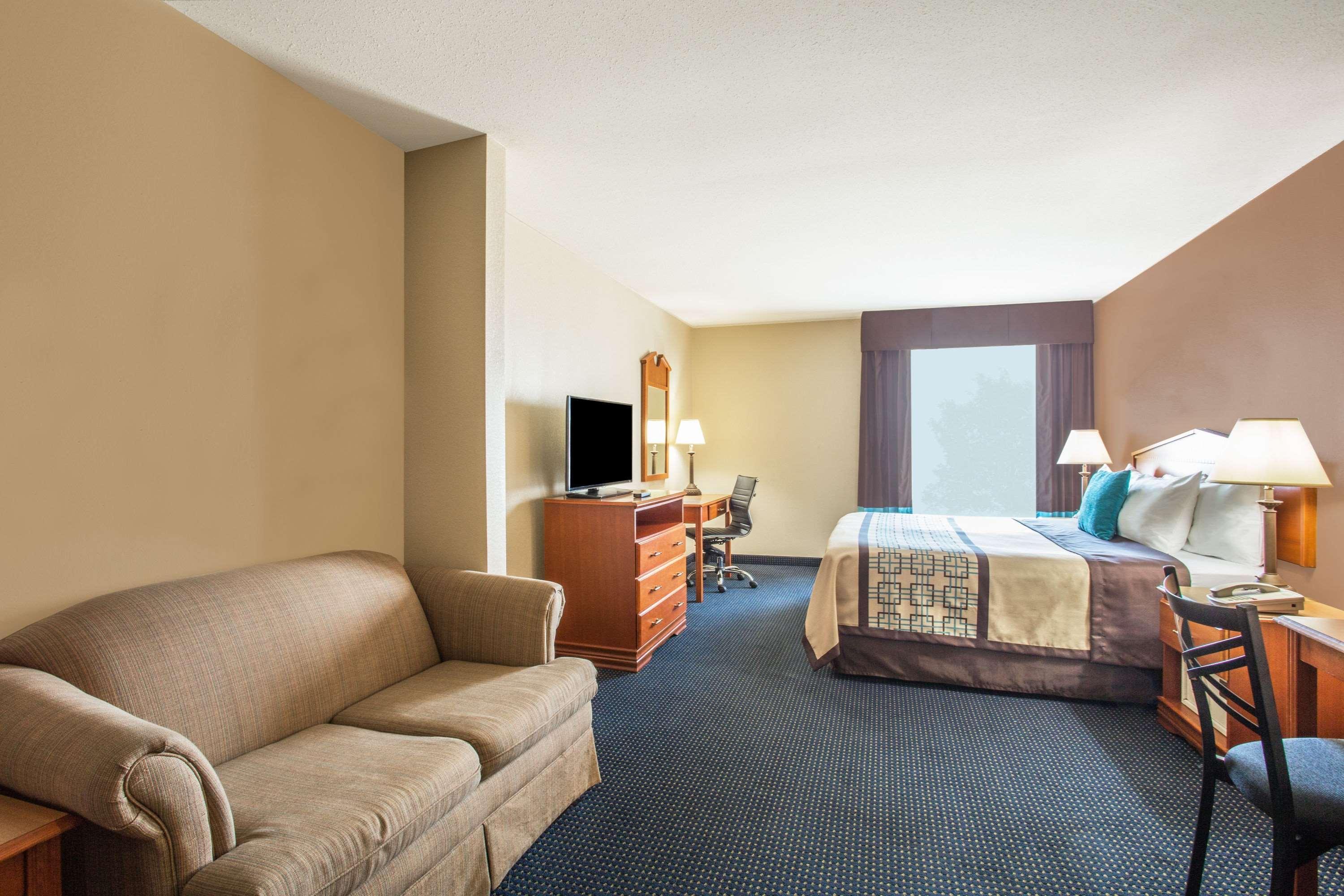 Days Inn & Suites By Wyndham Тибодо Экстерьер фото