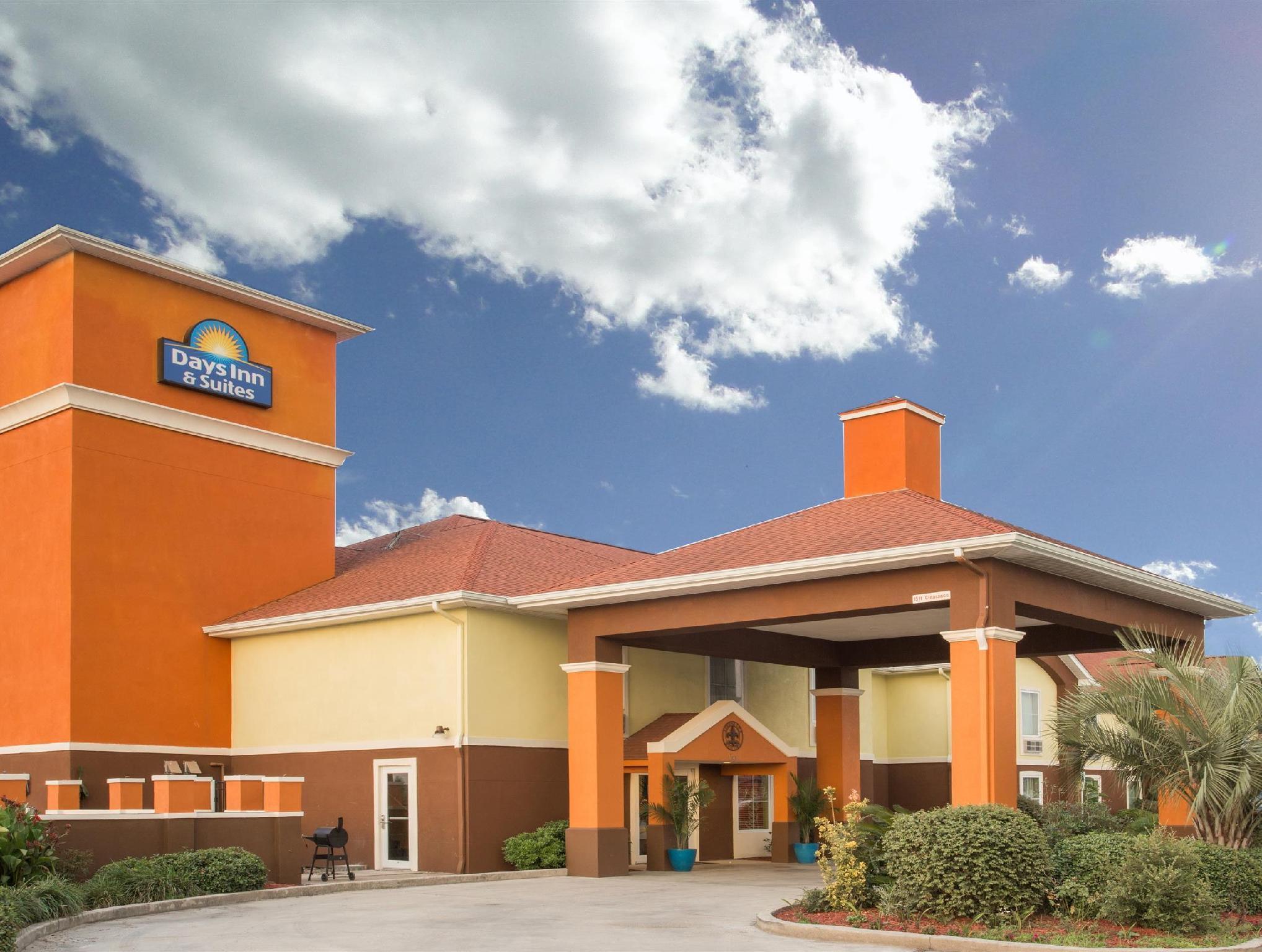 Days Inn & Suites By Wyndham Тибодо Экстерьер фото