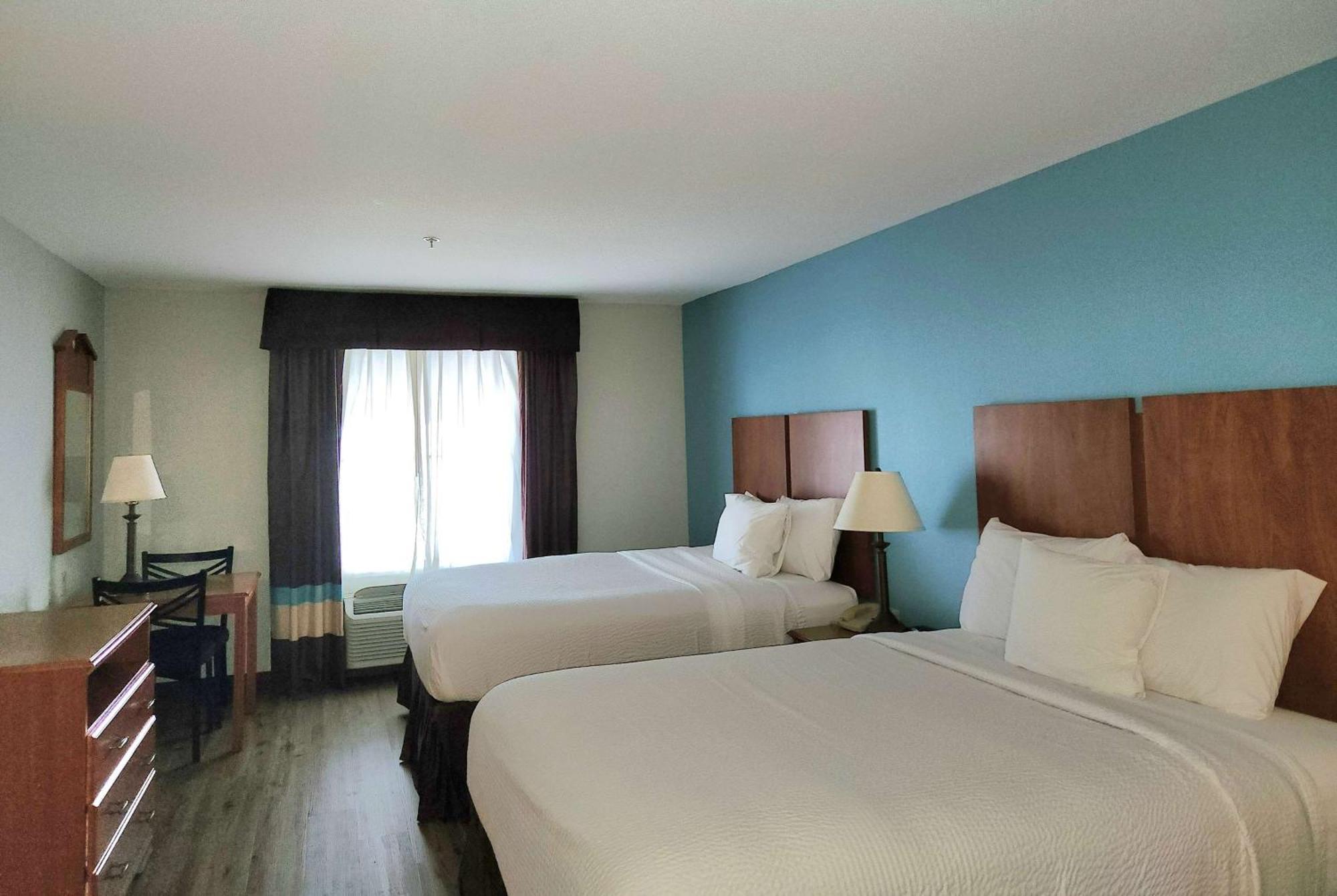 Days Inn & Suites By Wyndham Тибодо Экстерьер фото