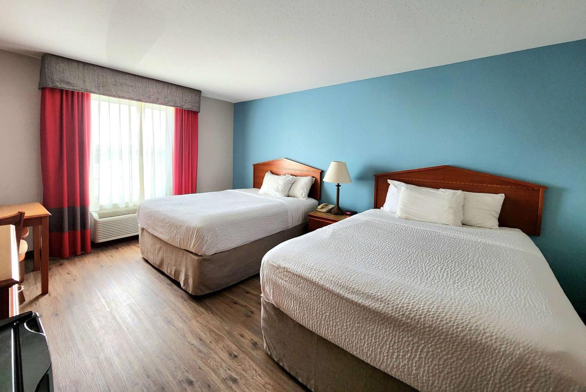 Days Inn & Suites By Wyndham Тибодо Экстерьер фото