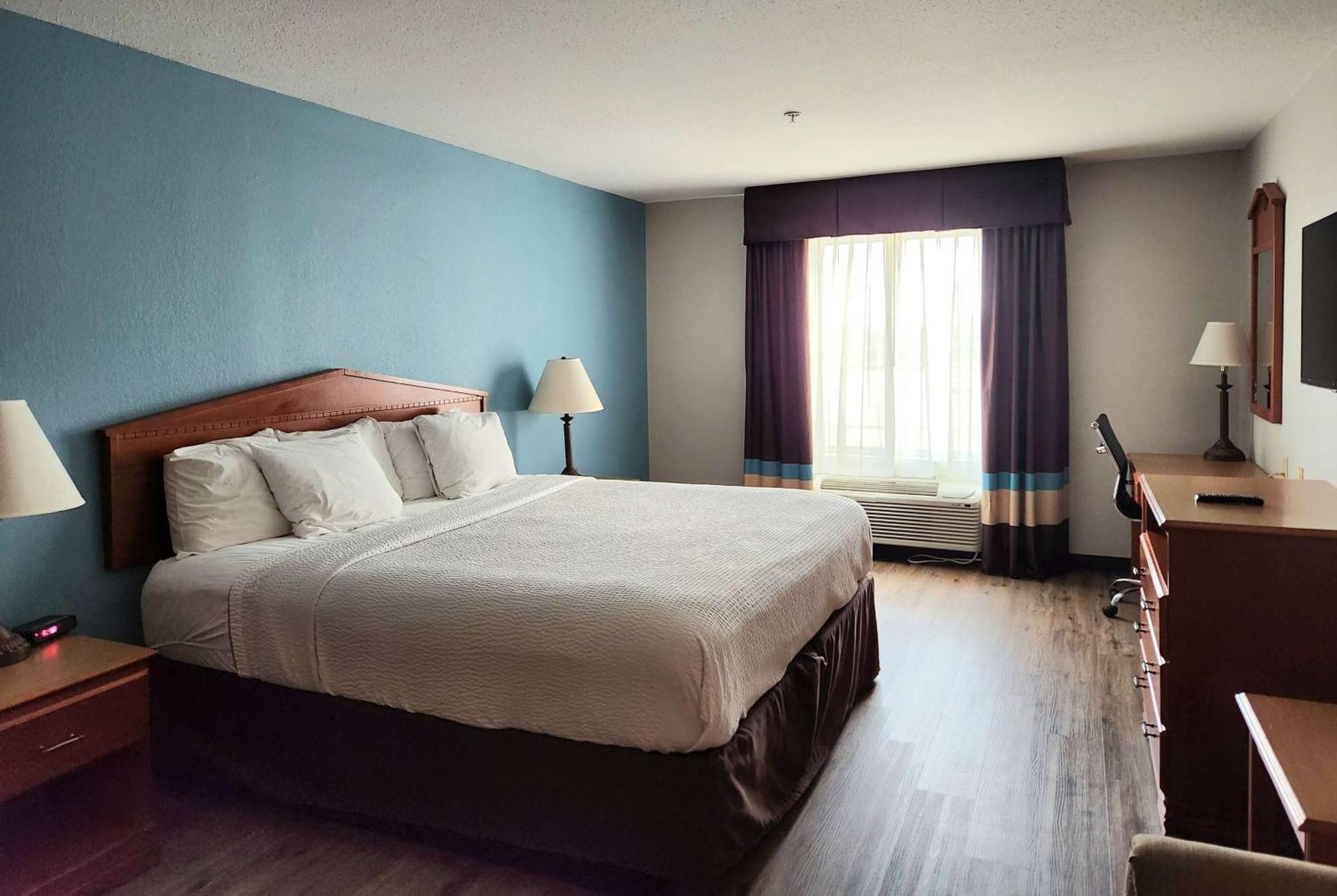 Days Inn & Suites By Wyndham Тибодо Экстерьер фото